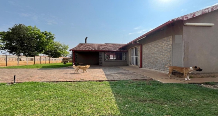 4 Bedroom Property for Sale in Meiringspark North West